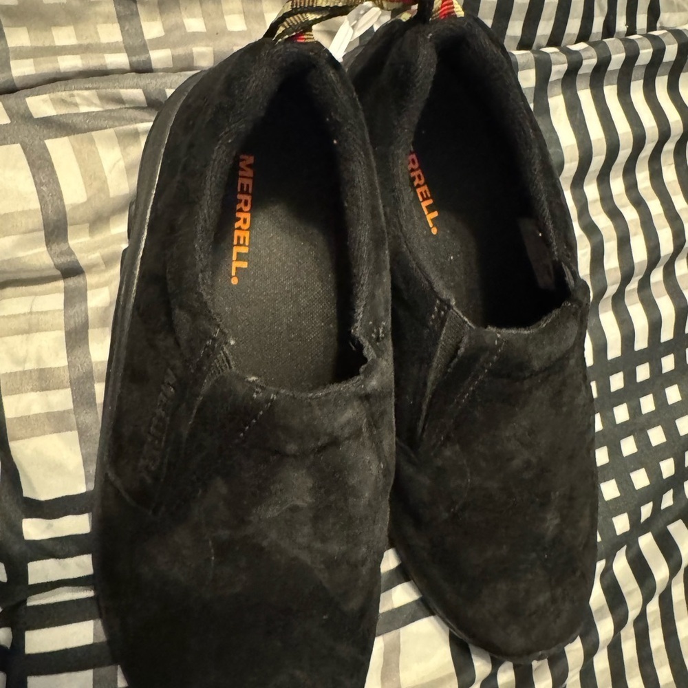 Merrell Black Slip-On Loafers. Great condition.